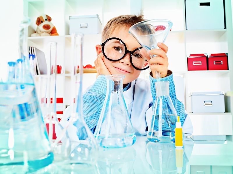 image-enfant-scientifique